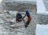 В Киевской области после ныряния в прорубь утонул мужчина