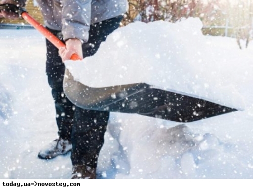 Украинцам грозят штрафы до 1700 гривен за неубранный снег 