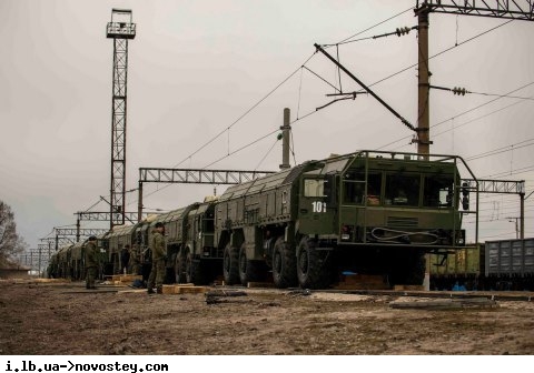 РоSSия перебрасывает ракетные комплексы "Искандер" с Дальнего Востока к границе Украины, - CIT