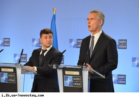 Зеленский поговорил со Столтенбергом о подготовке к июньскому саммиту НАТО