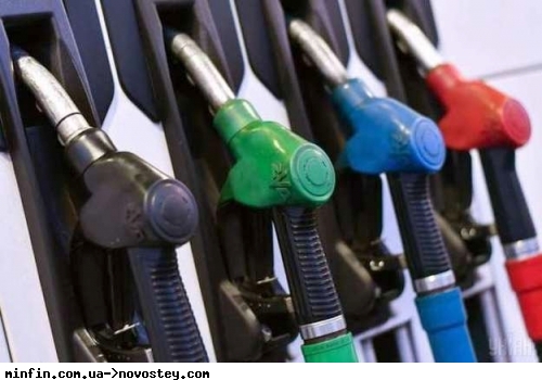 Минэкономики повысило предельные цены на бензин и дизтопливо. Как отреагируют АЗС 