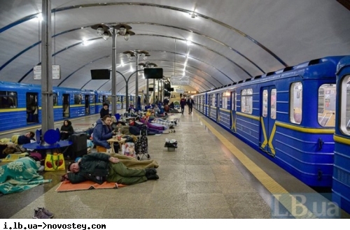 В Киеве метро на время воздушной тревоги будет приостанавливать движение по наземному участку