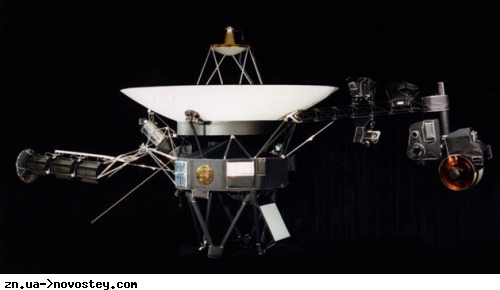 «Вояджер-1» начал передавать странный сигнал из космоса