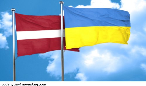 Деньги украинским беженцам в Латвии: какие выплаты и льготы доступны 