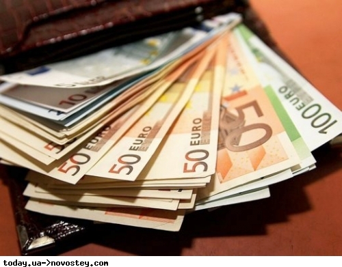 Обмен валюты в Германии: украинцам поменяют гривны на евро по выгодном курсу 