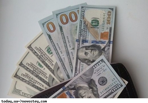 Ажиотаж на черном рынке валют: доллар 17 июня вновь подорожал
