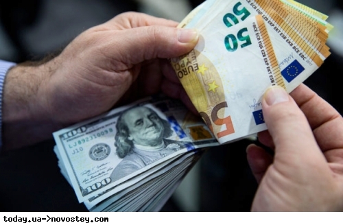 Долар та євро в обмінниках впали нижче 40 гривень: за скільки продають валюту 4 серпня 