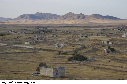 Politico: Війна повертається в Нагірний Карабах, поки Росія зайнята Україною