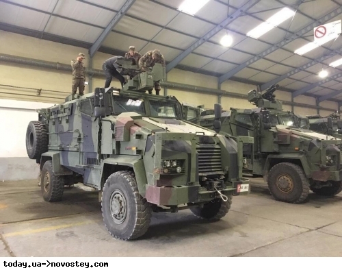 Українські бійці отримали турецькі бронеавтомобілі Kirpi