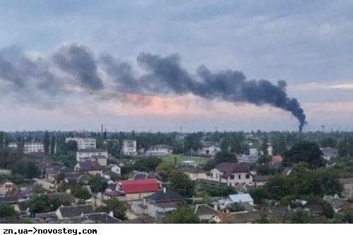 Вибухи у Криму: пошкоджено залізницю, якою РФ перекидала війська на південь України