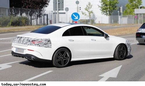     Mercedes CLA:   