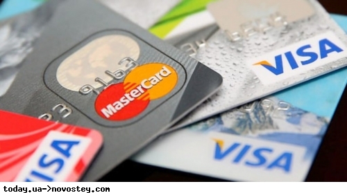 ПриватБанк удвічі підвищив комісію за перекази між картками: кому доведеться платити більше