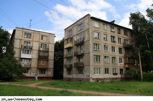 В Україні готується масштабний проєкт з реконструкції старих будинків поруч з новобудовами: кияни ідею вже не оцінили