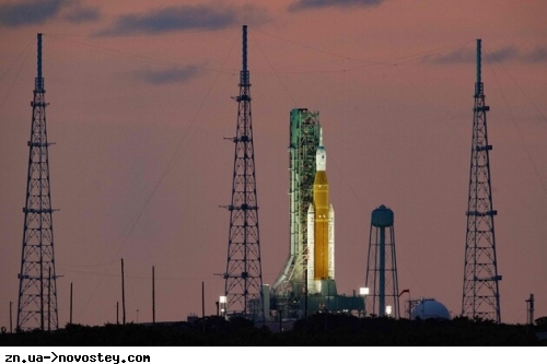 NASA успішно запустило місячну ракету та космічний корабель