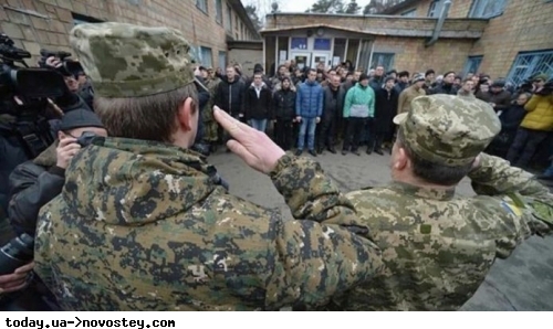 Всеобщая мобилизация: украинцев, снятых с воинского учета, могут призвать в армию 