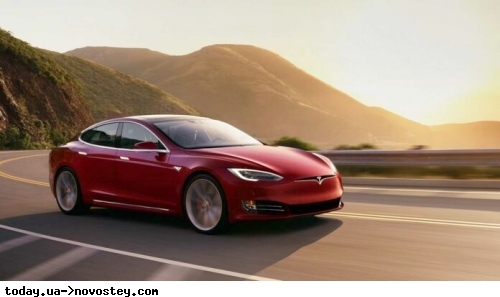 Найдешевша Tesla може дебютувати у 2024 році 
