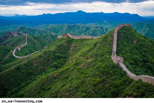 Вчені знайшли потаємні двері у Великій Китайській стіні