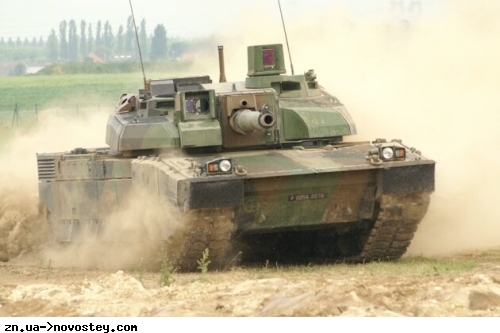 Макрон почав вагатися у питанні передачі Україні танків Leclerc – Spiegel