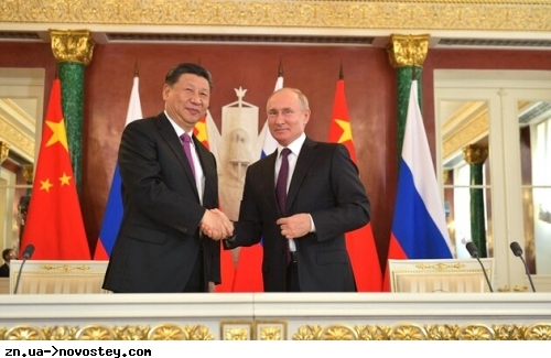Китай допомагає Росії воювати з Україною, постачаючи необхідну техніку – WSJ