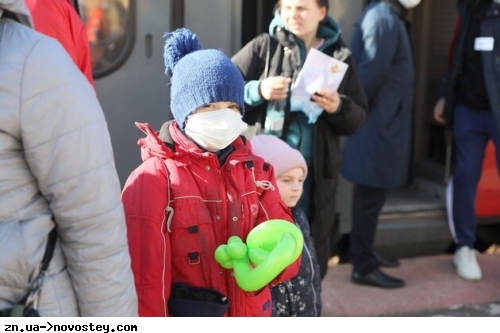 Окупанти депортують українських дітей в Росію під виглядом 