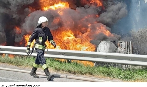 На трасі Київ-Харків вибухнув бензовоз