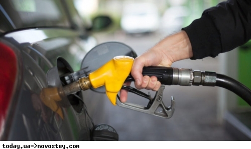 В Україні бензин за місяць подешевшав на 3%, а дизель - на 5% 
