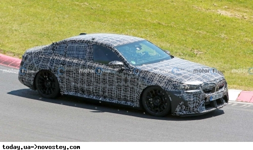 Дизайнери показали BMW M5 нового покоління: фото