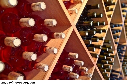 Уряд планує підняти ціни на алкоголь: вина подорожчають на 60%, віскі на 25%