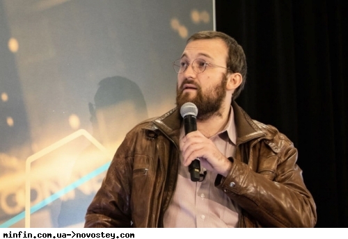 Засновник Cardano вимагає відставки криптоцаря Трампа через провал у галузі