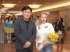 Тину Кароль в аэропорту Токио встретил японский миллиардер с букетом цветов: фото